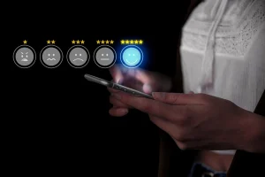 En este artículo se aborda la importancia del tiempo de carga en el diseño web y cómo este afecta la experiencia del usuario al navegar por una página web.